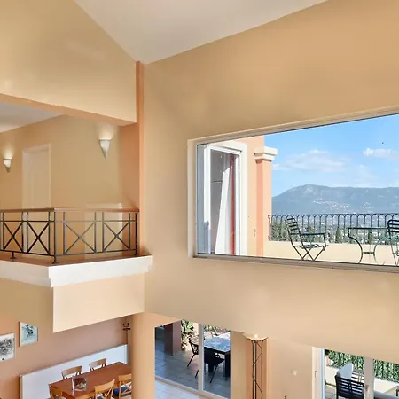 Casa T With Landscape Views *