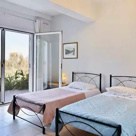 Casa T With Landscape Views Kontokali